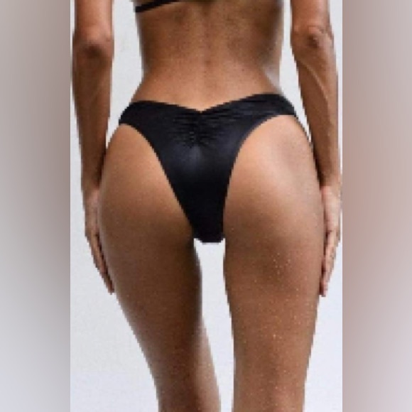 BNWT black Magnolia bikini from Plumeria Swimwear, size small - Picture 5 of 8
